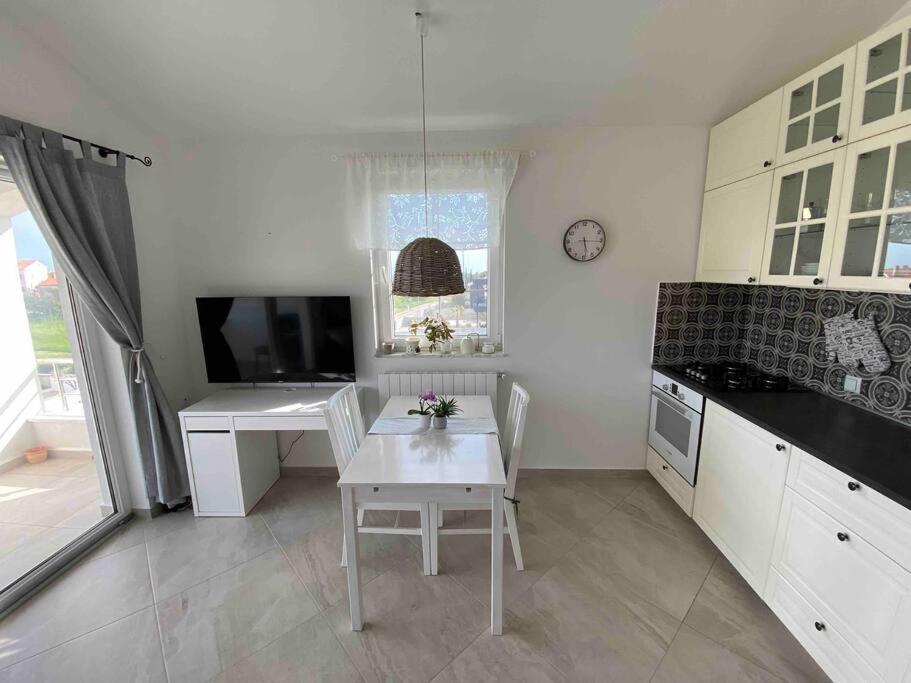 Apartment Laurus Premantura Buitenkant foto